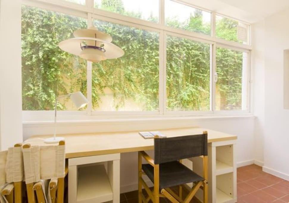 Cosy Santos, Calm Street, Embassies Area Apartment Lisbon